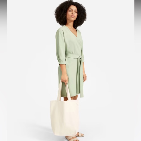 EVERLANE The Japanese GoWeave Long-Sleeve Mini Wrap Dress SZ 8 Like New - Picture 2 of 16